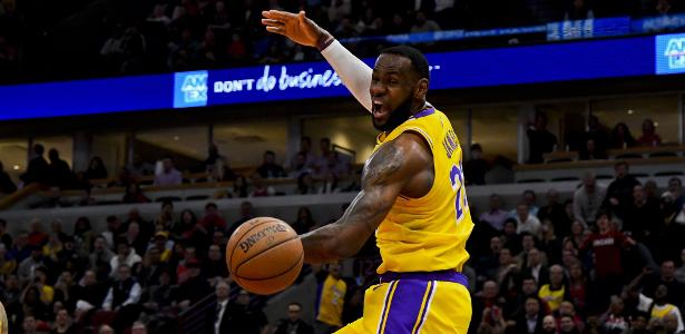 NBA | LeBron James diz que não está nem perto da aposentadoria