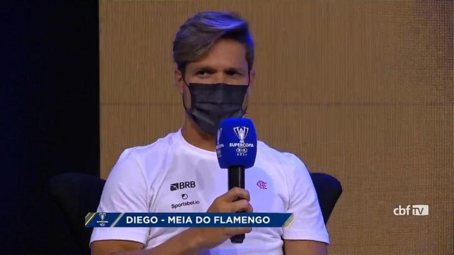 Capitão do Flamengo, Diego Ribas concede entrevista coletiva virtual antes da decisão da Supercopa do Brasil - Reprodução / CBF TV