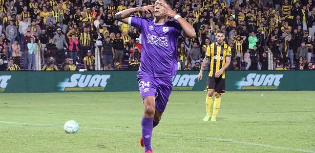 São Paulo acerta contratação de uruguaio para a função de centroavante