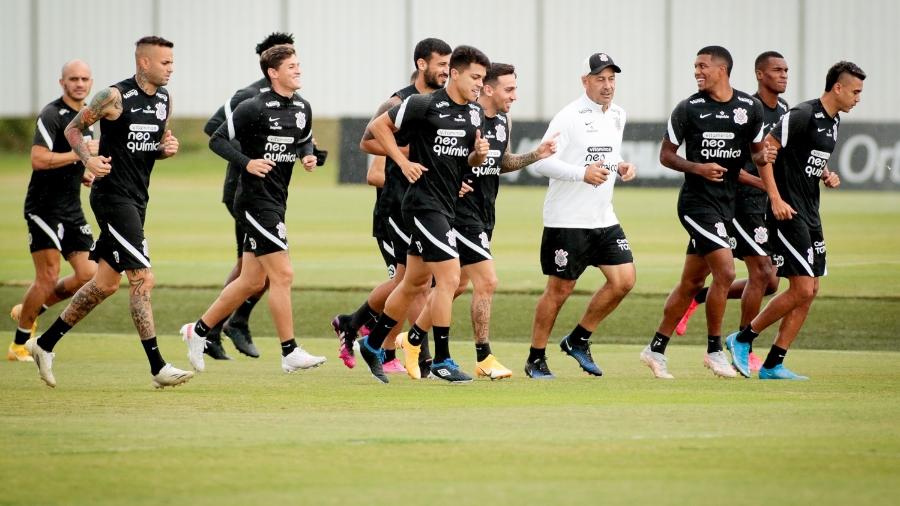 Jogadores do Corinthians durante treinamento no CT Joaquim Grava  - Rodrigo Coca/ Ag. Corinthians 