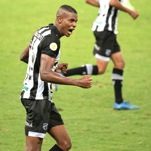 Kely Pereira/AGIF