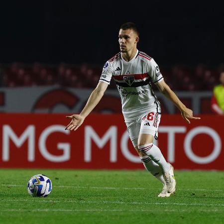 Negrucci, volante do São Paulo, em jogo contra o Tigre, pela Copa Sul-Americana - Rubens Chiri/saopaulofc.net