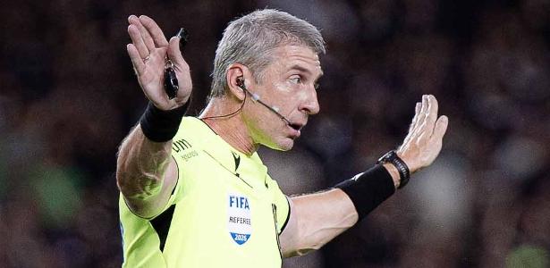 Daronco relata ofensas e críticas de membros do Remo: 'O VAR está te f...'