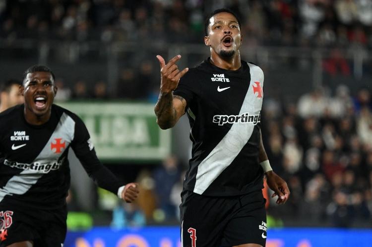 David, do Vasco, celebra gol contra o Olimpia, na Sul-Americana David, do Vasco, celebra gol contra o Olimpia, na Sul-Americana