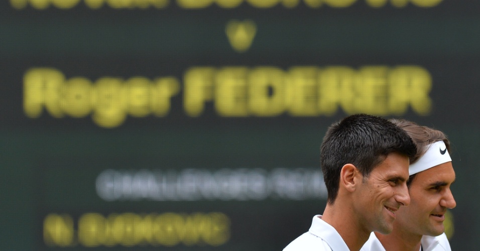 Novak Djokovic e Roger Federer na final de Wimbledon