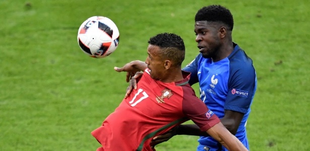 Umtiti esteve em campo contra Portugal - AFP PHOTO / PHILIPPE LOPEZ