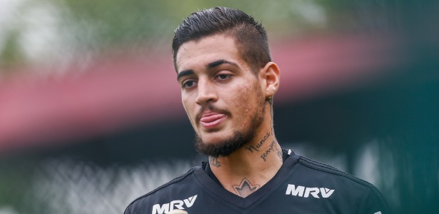 Jean, goleiro do São Paulo, foi expulso por provocação após jogo contra o Vitória-BA - Marcello Zambrana/AGIF
