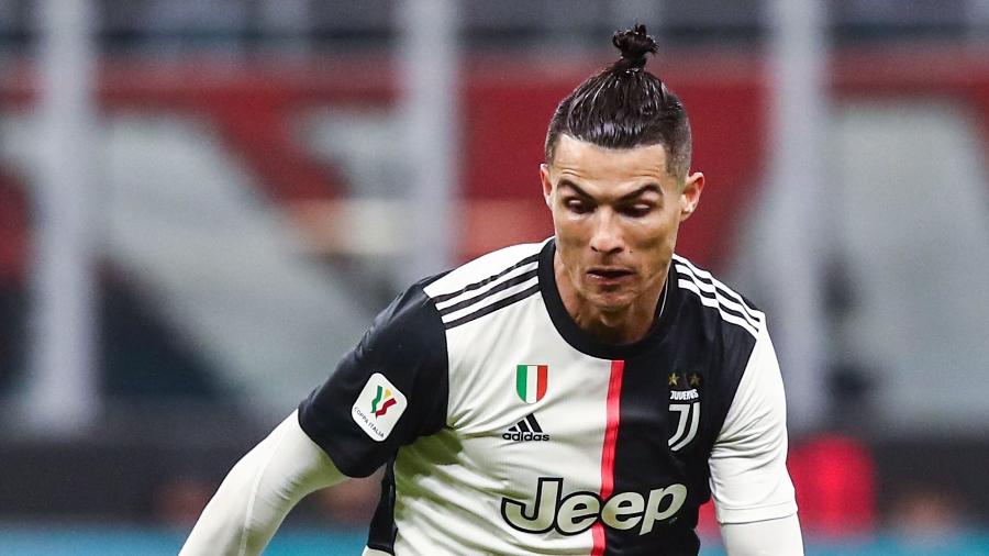 Cristiano Ronaldo, cinco vezes melhor do mundo, durante partida entre Juventus e Milan pela Copa da Itália, em fevereiro - Isabella Bonotto/AFP