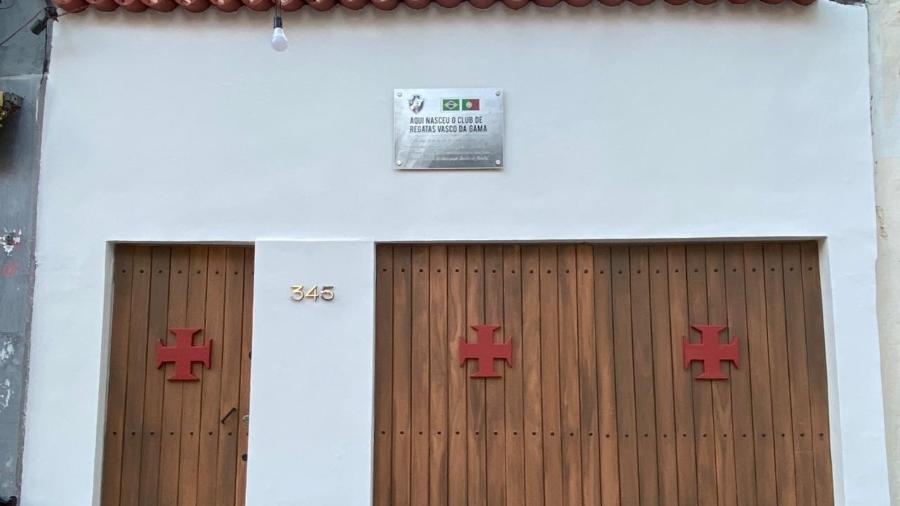 Grupo de vascaínos revitalizou casa no centro do Rio em que ocorreu a reunião onde o Vasco foi fundado - Reprodução