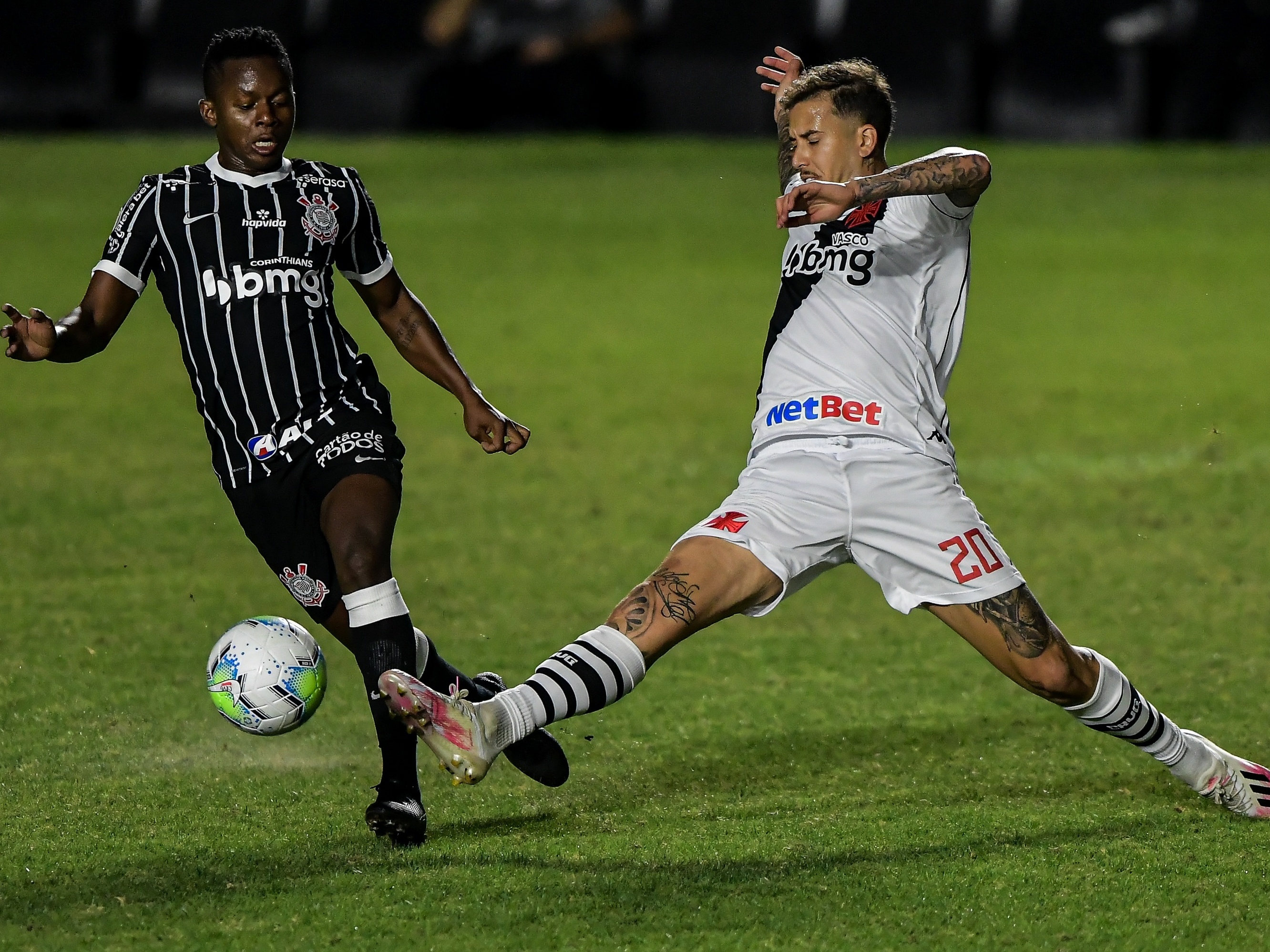 Vasco x Corinthinas: Confira onde assistir ao vivo jogo do Vasco e  Corinthians hoje (28); veja horário e escalação