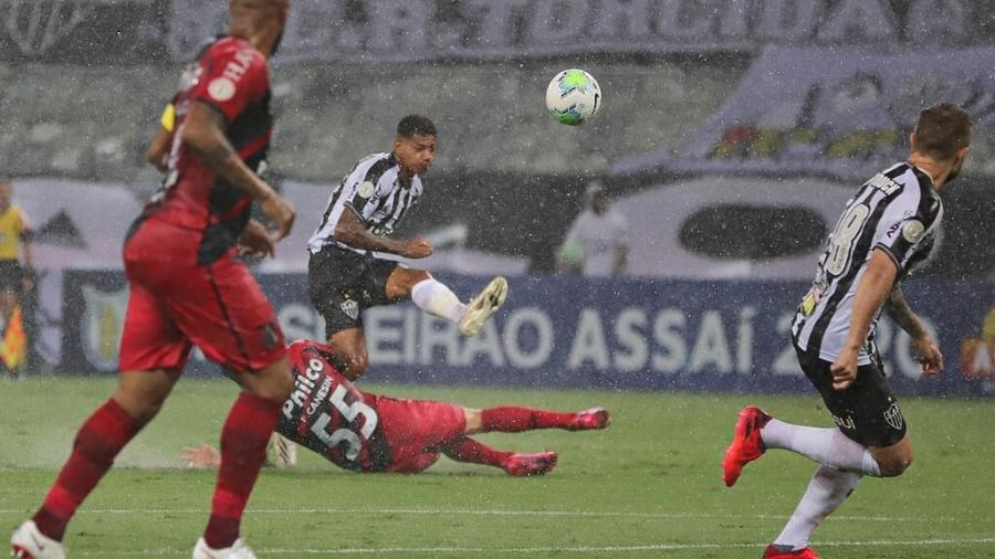 Oscilação em campo problemas nos bastidores são questões a serem resolvidas no Galo - Pedro Souza/Atlético-MG