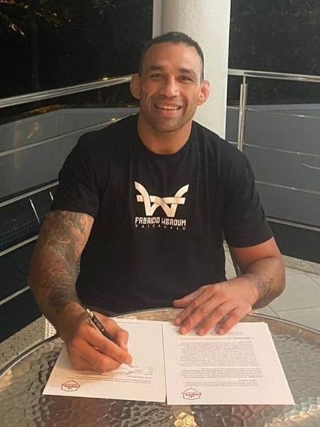Fabrício Werdum, durante a assinatura do contrato com a PFL - Divulgação/PFL MMA