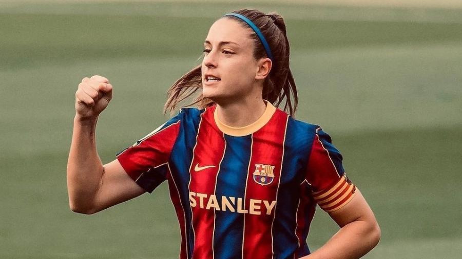 Meia do Barcelona conquistou a Liga dos Campeões, o Campeonato Espanhol e a Copa da Rainha na última temporada - Reprodução/Instagram