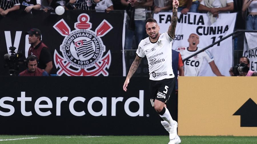 Maycon, do Corinthians, comemora gol marcado contra o Boca Juniors, pela Libertadores  - Ettore Chiereguini/AGIF