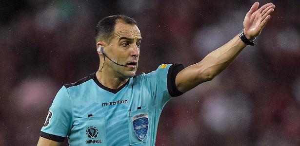 Conmebol Afasta Juiz de Bota em Jogo do Palmeiras, Abel Critica Arbitragem