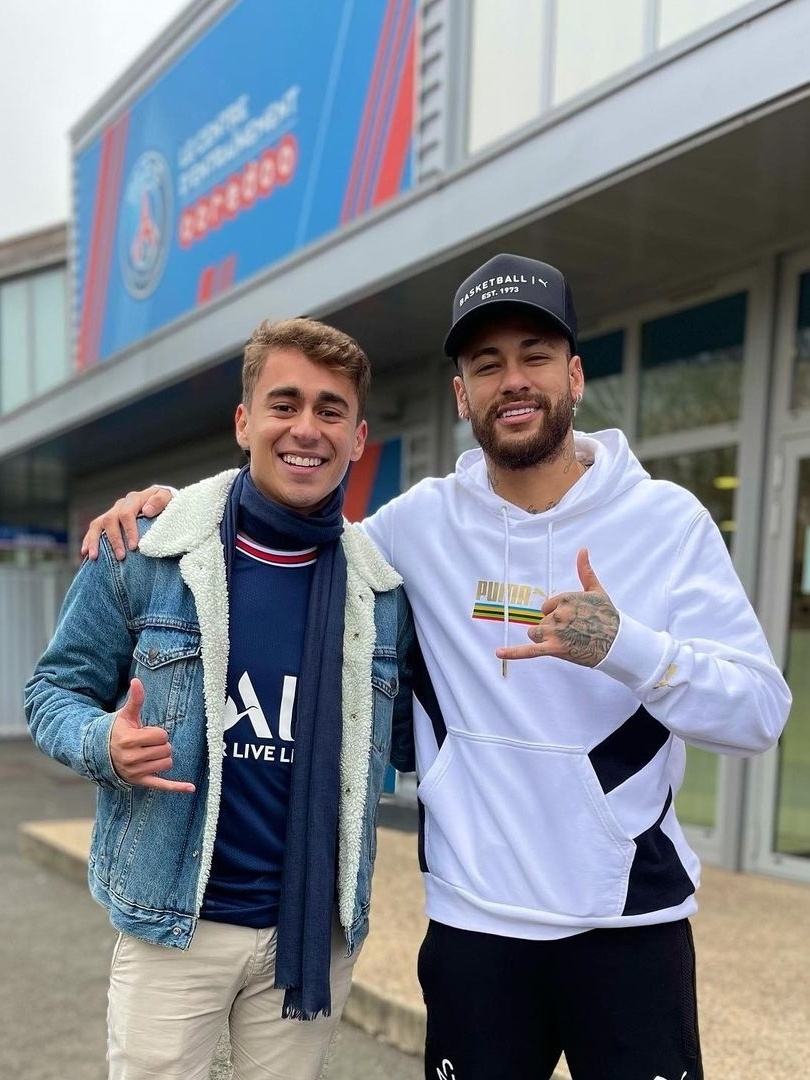 Neymar participa de chá revelação de deputado bolsonarista