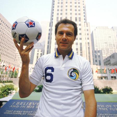 Beckenbauer, ídolo alemão que jogou pelo NY Cosmos, dos EUA