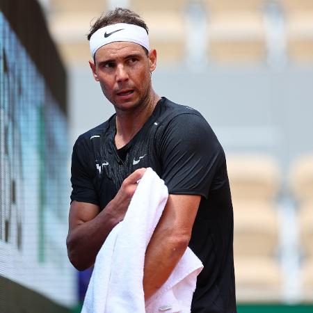 Rafael Nadal treina em Roland Garros para a edição de 2024 do torneio