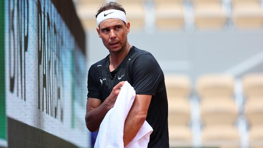 Rafael Nadal treina em Roland Garros para a edição de 2024 do torneio