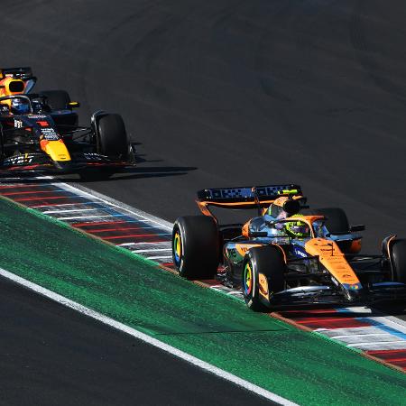 Lando Norris conseguiu a ultrapassagem sobre Max Verstappen, mas foi punido - Mark Sutton / GETTY IMAGES NORTH AMERICA / Getty Images via AFP