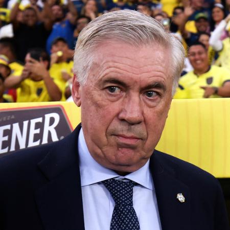 Carlo Ancelotti, técnico da seleção brasileira, durante jogo contra o Equador Carlo Ancelotti, técnico da seleção brasileira, durante jogo contra o Equador