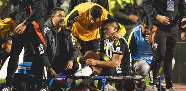 Atlético-MG: Cuello tem fratura na fíbula e deve passar por cirurgia; imagem forte