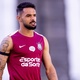 Raniele n&atilde;o tem les&atilde;o, mas faz trabalho leve e &eacute; d&uacute;vida no Corinthians