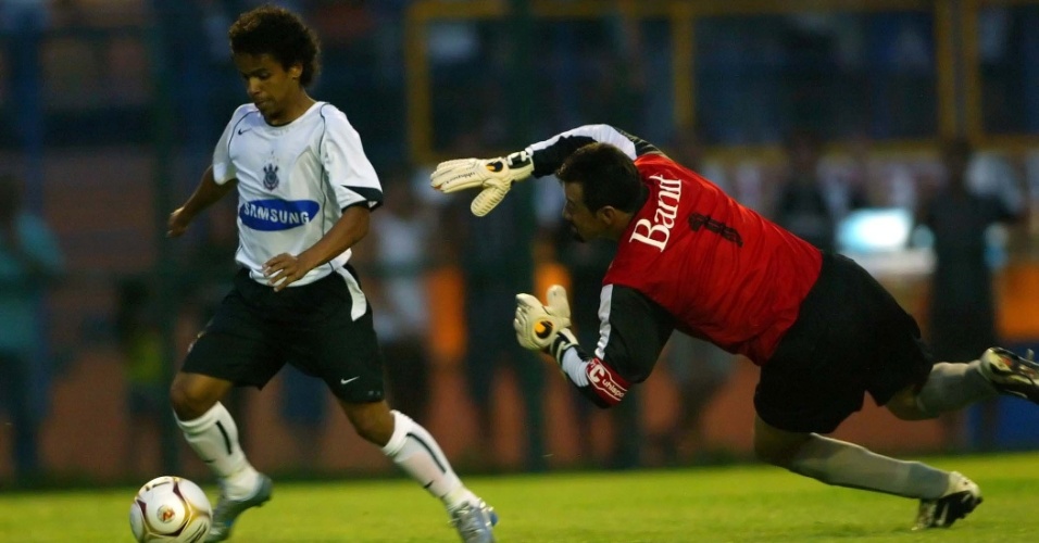 Está na Arábia | Com 31 anos, 'Maradona da Fiel' planeja volta ao Brasil