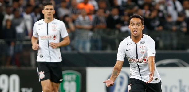 Jadson vai desfalcar o Corinthians pelo quarto jogo seguido na temporada - Marcello Zambrana/AGIF