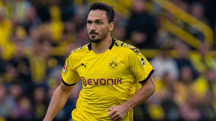 Matt Hummels, do Borussia Dortmund, acredita que há pontos positivos na falta da torcida - Guido Kirchner/picture alliance via Getty Images