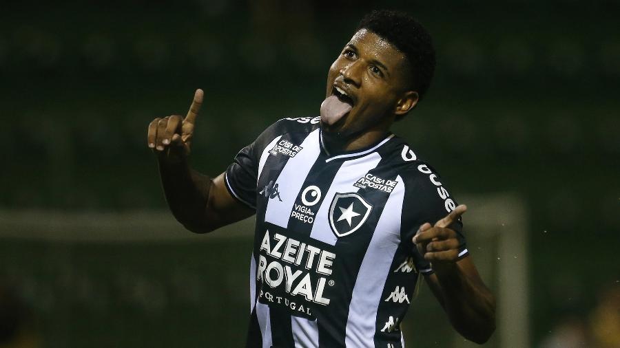 Rhuan superou lesões em série e está sendo preparado para a disputa do Nacional - Vitor Silva/Botafogo