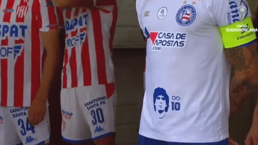 Bahia homenageia Maradona em uniforme em partida da Copa Sul-Americana - Reprodução