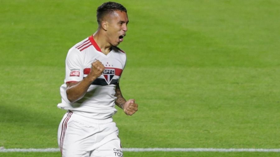 Igor Vinícius comemora gol do São Paulo - Marcello Zambrana/AGIF