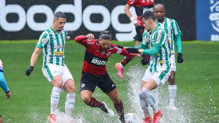 Flamengo e Juventude empatam em penúltimo jogo do campeonato