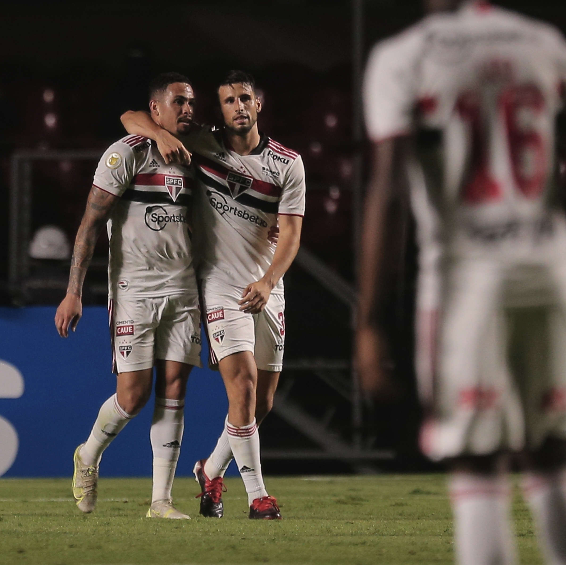 Valdívia comemora primeiro gol pelo São Paulo e revela: Na