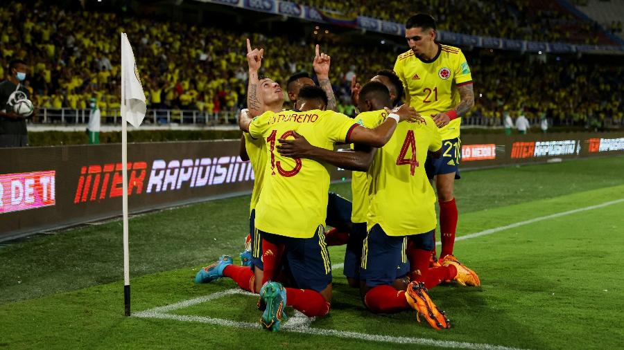 Colômbia vence Bolívia e mantém vivas chances de vaga na Copa do Mundo - LUISA GONZALEZ/REUTERS