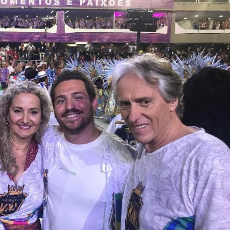 Jorge Jesus com a familia durante o desfile do Rio de Janeiro - Reprodução/Instagram