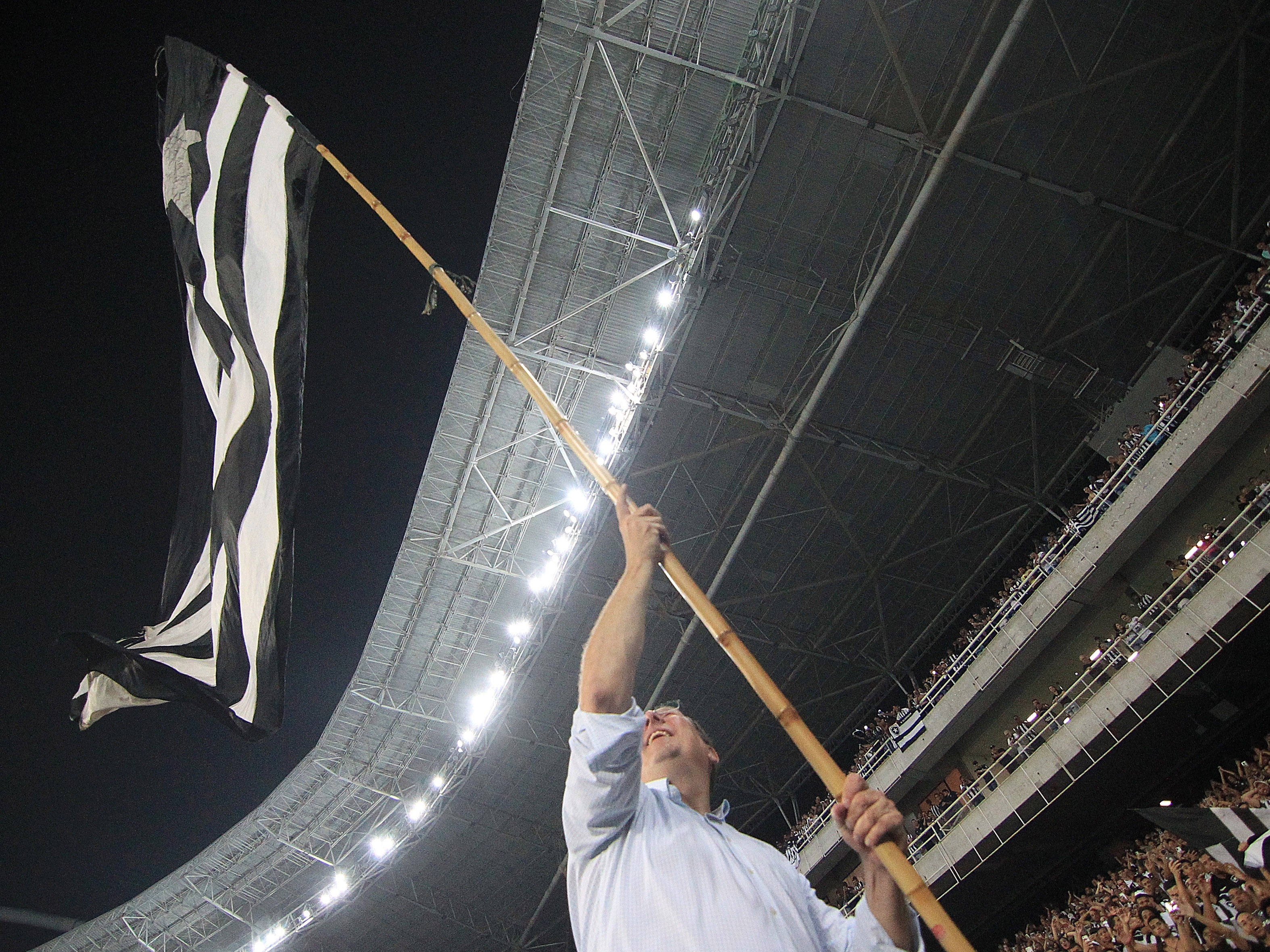 Canedo: por que a janela do Botafogo deveria servir de exemplo para todos -  Superesportes