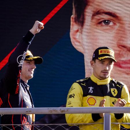 Max Verstappen comemora a vitória no GP da Itália de Fórmula 1 ao lado de Charles Leclerc - ANP/ANP via Getty Images