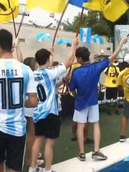 Festa dos argentinos na casa de Maradona em Buenos Aires - Reprodução