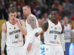 Paris 2024: Jogador da NBA será o 1º porta-bandeira negro da Alemanha