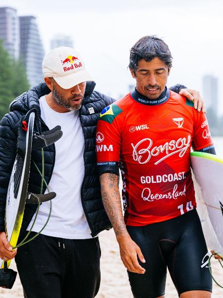 Adriano de Souza dá conselhos para Miguel Pupo Adriano de Souza dá conselhos para Miguel Pupo