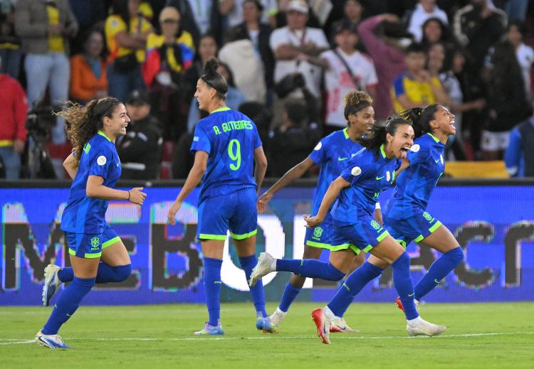 Marta comemora gol marcado na final da Copa Am&eacute;rica entre Brasil x Col&ocirc;mbia