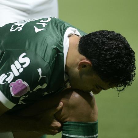 Bruno Rodrigues beija o joelho após marcar pelo Palmeiras contra o Juventude, pelo Brasileirão Bruno Rodrigues beija o joelho após marcar pelo Palmeiras contra o Juventude, pelo Brasileirão