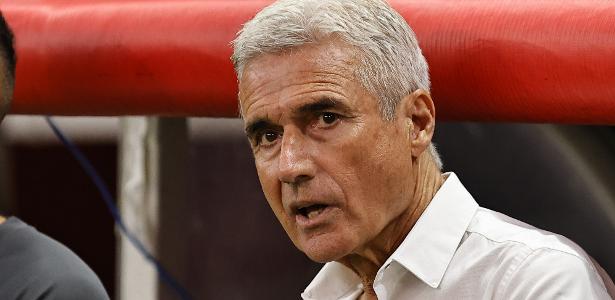 Onde vai passar Grêmio x Chapecoense pelo Brasileirão? Como assistir ao vivo