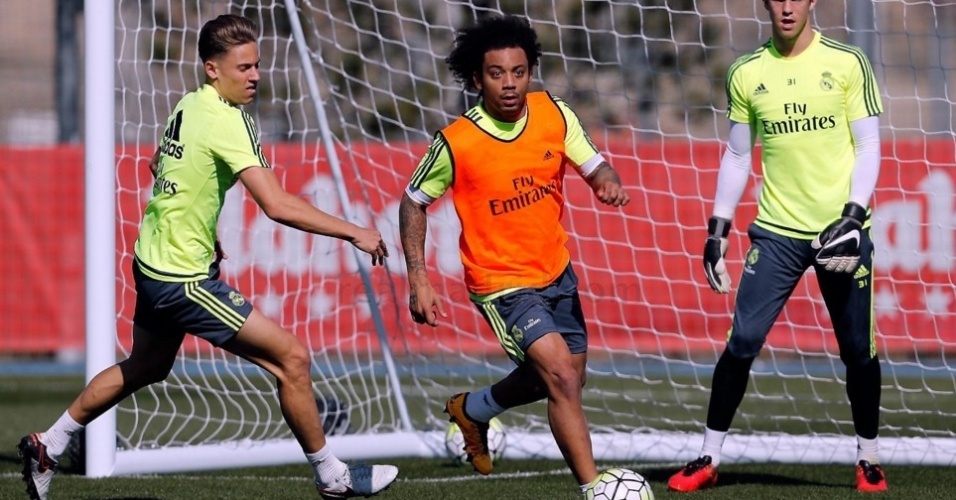 Marcelo participa de treino do Real Madrid. Lateral ficou fora da lista de Dunga para eliminatórias