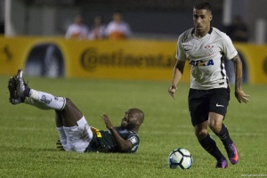 Corintianos minimizam vitória magra: 