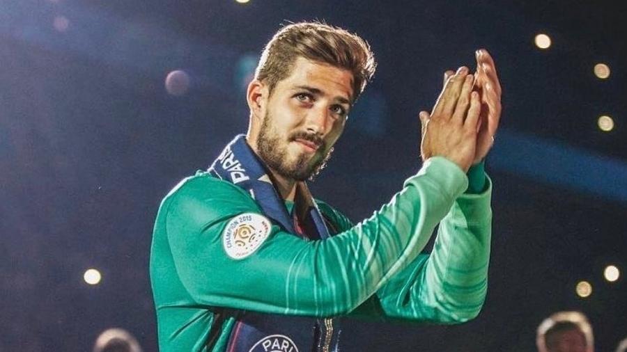 Goleiro atuará no Eintracht Frankfurt, para o qual já estava emprestado desde 2018 - @kevintrapp/Instagram