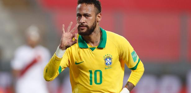 Neymar comemora o terceiro gol marcado para o Brasil contra o Peru