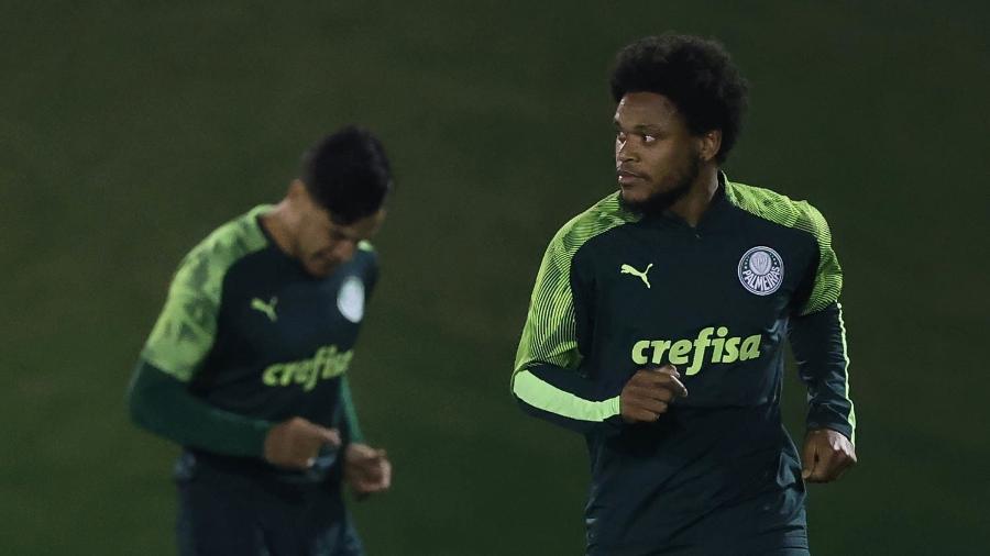 Luiz Adriano em ação em treino do Palmeiras no Qatar - Cesar Greco/Palmeiras
